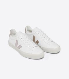 made of ecological/sustainable materials rubberized sole lace up Zapatillas Veja, Veja Shoes, Veja Sneakers, Denim Outerwear, Sugar Cane, Heavy Metals, Rio Grande Do Sul, Recycled Rubber, Synthetic Rubber