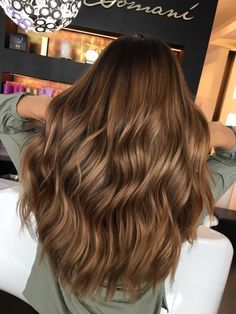 Warm Brown Hair Balayage, Light Warm Brown Hair, Warm Brown Hair With Highlights, Warm Light Brown Hair, 10 Major Winter Hair Colors, Winter Hair Colors, Hair With Highlights