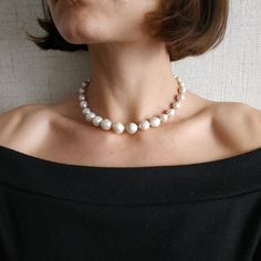 Baroque Pearls Necklace Pearl Gold Jewelry One Strand Pearls Classic White Pearl Necklace Vintage Style Baroque Pearl Beads Jewelry Gift Pearl Necklace With Round Beads For Jewelry Making, Elegant White 16 Inch Pearl Necklace, Elegant White Adjustable Necklaces, White Single Strand Lariat Necklace For Gift, Pearl White Long Beaded Necklace, Single Strand Lariat Necklace With Round Beads, White Lariat Necklace With Round Beads As Gift, Lariat Bridal Necklace For Party, White Pearl Lariat Necklace With Clavicle Chain