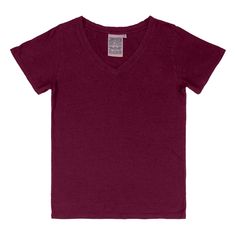 The perfect, classic Paige V-neck tee. Crafted from a 5oz hemp and organic cotton blend, this shirt exudes a laid-back attitude with a hint of sophistication. Lightweight and breathable, the flattering silhouette makes it an everyday staple. Wide, gentle V-neckline Cap sleeve but not too short Bottom hem hits at the hip Slightly slubby, textured finish Learn more about the Paige V-Neck Tee in our Fit Guide ﻿Model in Black is 5'9" and wearing an XS. *Buy 3 or more Page V-necks and get 15% off. Di Enzyme Cleaner, Spicy Mustard, Oversize Sleeves, Hemp Fabric, Scoop Neck Tee, Organic Cotton Fabric, Too Short, Wool Fabric, Crop Tee