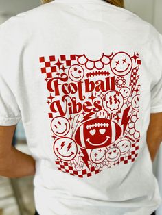 This Preppy Game Day graphic tee is perfect for any football fan. It features a classic white Comfort Colors tee with red lettering, combining comfort and style. Show your support with this stylish tee! Football Tshirt Ideas, Red Graphic Tee, Football Ideas, Fit Checks, Pink Out, Set Outfits, Crop Top Tees, Game Day Shirts, Comfort Colors Tee