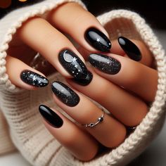 Nail Types, Gem Nails, Types Of Nails, Black Nails, Red Nails, Nail Design, Nail Ideas, Art Inspo, Nail Colors