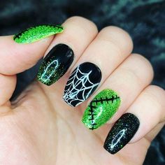 Get ready for spooky season with these Halloween nail designs that will level up your costume game! From classic jack-o'-lanterns to creepy cobwebs, this tutorial will show you how to create the perfect manicure for the scariest night of the year. Whether you're a beginner or a nail art pro, these designs are sure to impress at any Halloween party. Halloween Nails Short Gel Pumpkin, Black Fingernails, Frankenstein Nails, Alcohol Pads, Frankenstein Halloween