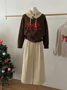 Product Show： Bow Embroidery, Korean Fashion Casual, Cute Pants, Swimsuits Hot, Knitting Women Sweater, Sweater Women, Types Of Dresses, Look Chic, Edgy Fashion