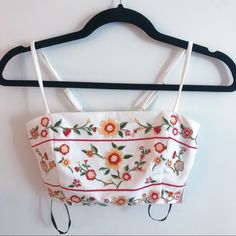 Brand New Cropped Floral Top For Forever 21. Looks Very Cute Paired With High Waisted Shorts Or Skirt. Cute Crop Top, Cute Crop Tops, Forever21 Tops, Floral Crop Tops, Floral Top, Orange White, Forever 21 Tops, High Waisted Shorts, Floral Tops