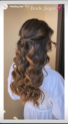 Top Bridal Hairstyles 2023, Half Up Half Down Wavy Hair Prom, Curly Hair Up Half Down, Wedding Guest Hairstyles Medium Half Up, Hair Styles For Strapless Dress, Tea Party Hairstyles, Short Hair Colors, Curled Prom Hair