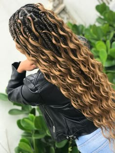 Big Knotless Box Braids With Curls And Color, 1b/27 Box Braids, Braids For Black Women 2023, Large Goddess Braids, Honey Blonde Goddess Braids, Braids With Jewels, Angel Braids, Bora Braids, Box Braids Long