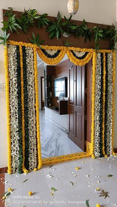 Main Door Decoration Leaf Decor Wedding, Small Wedding Decor, Welcome Home Decorations, Mehendi Decor Ideas, Home Flower Decor, Simple Stage Decorations, Diwali Decorations At Home, Ganpati Decoration Design, Desi Wedding Decor