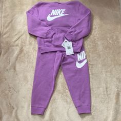 Nike Girls Outfit Size 6. Hoodie And Sweatpants. Purple In Color. Brand New! Nike Girl Outfits, Hoodie And Sweatpants, Nikes Girl, Kids Nike, Matching Sets, Color Purple, Kids Fashion, Kids Shop, Girl Outfits