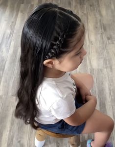 Toddler Headband Hairstyles, Sister Hairstyles, Moroccan Aesthetic, Kid Hairstyles, Communion Decorations, Toddler Hairstyles, Toddler Headbands