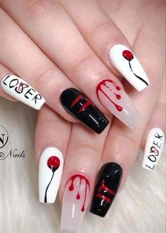 Mom Therapy, 23 Nails, Nails Grunge, Horror Nails, Halloween Nails Diy, Holloween Nails, Halloween Acrylic Nails, October Nails, Anime Nails