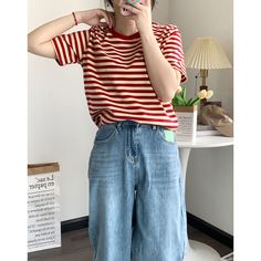 Casual Horizontal Red Striped Tee Material:  Cotton Size: M, L Color: Red, Occasion: Outdoor, Daily, Vacation White Graphic Tee, Oversized Graphic Tee, Stripe Tee, Black Graphic Tees, Hip Hop Outfits, Tees For Women, Basic Tee, Striped Tee, Graphic Tees Women