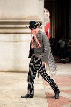 Cowboy Oc, Fashion Week Fall 2023, Western Punk, Outfits Guys, 2023 Street Style, Bags Y2k, Pony Boy, Western Streetwear