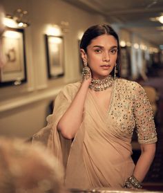 Blouse Design Ideas, Green Blouse Designs, Modest Blouse, Aditi Rao Hydari, Aditi Rao, Crystal Embroidery, Fashionable Saree Blouse Designs, Embroidered Crop Tops