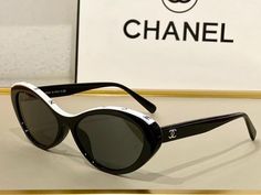 Buccellati Jewelry, Elegant Sunglasses, Classy Glasses, Chanel Glasses, Trendy Glasses, Cute Sunglasses, Cool Glasses