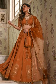 Bunaai Dress, Orange Lehenga, Simple Lehenga, Latest Bridal Lehenga, Trendy Outfits Indian, Indian Outfits Lehenga, Wedding Lehenga Designs, Lehenga Designs Simple, Lehnga Dress