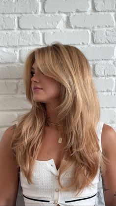 Copper Blonde Hair, Warm Blonde Hair, Summer Blonde Hair, Beige Hair, Strawberry Blonde Hair Color, Strawberry Hair, Brown Hair Inspo, Ginger Hair Color, Honey Blonde Hair