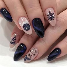 # nail arts# Cer Nocturn, Nail Art Noel, Manicure Gel, Nails Salon, Her Nails, Fake Nail, Festival Nails, New Year's Nails, Nails Long