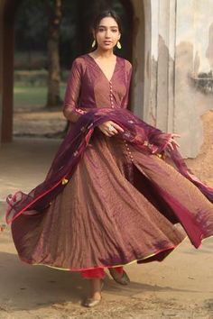 Shop for Rajiramniq Purple Handwoven Chanderi Anarkali Pant Set for Women Online at Aza Fashions Tissue Dress, Plain Suits, Purple Anarkali, Chanderi Anarkali, Tissue Fabric, Silk Anarkali Suits, Kurta Patterns, Anarkali Dress Pattern, Simple Kurta Designs