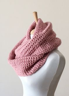 This handknit infinity scarf is perfect and cozy accessory to keep you warm and stylilsh. The scarf is long to make two big loops, its very soft and comfortable. Material: extra soft acrylic and wool yarn Color: On the photo - 25 Rose Width: 35 cm Lenght: 170 cm Care: Handwash in luke warm water, lay flat to dry. Can also be washed in a washing mashing at gentle cycle, do not tumble dry 100% Handknit with ghreat love and care to every detail in a smoke and pet free environment . Shipping: Expres Cozy Knitted Infinity Scarf, Cozy Crochet Infinity Scarf, Washing Mashing, Chunky Knit Scarf, Scarf Chunky, Womens Scarf, Chunky Knit Scarves, Scarf Wool, Cozy Accessories