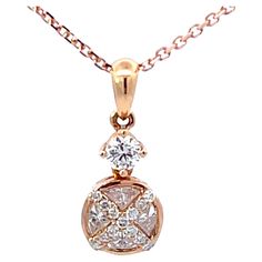 Item Specifications: Metal: 18K Rose Gold Style: Pie-cut Diamond Pendant Total Weight: 3 Grams Chain Length: 16" Diamond Color: G Diamond Clarity: VS ​ ​Diamond Count: 14 Total Diamond Weight: 0.40 carats center and 0.25 carats additional diamonds, center diamond illusion of 1.5 carats Condition: NEW ​ ​Stamped: "750" "18K" "MD" Vs Diamond, Diamond Color, Diamond Clarity, Gold Style, 18k Rose Gold, Diamond Pendant, Chain Lengths, Or Rose, Chains Necklace