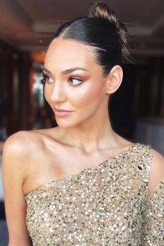 High Updo, High Bun Hairstyles, Super Easy Hairstyles, One Shoulder Prom Dress, Sleek Updo, High Bun, Greasy Hair Hairstyles, Dress Hairstyles