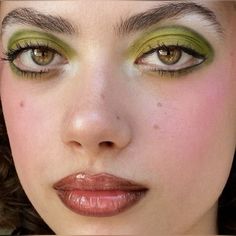 Eyebrow Trends, Maquillage On Fleek, Vampire Bride, Jeanne Damas