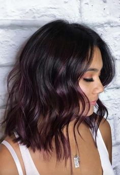 Plum Hair Color Ideas, Plum Hair Dye, Plum Hair Color, Hair Color Guide, Hair Color Plum, Dyed Tips, Hair Dye Tips