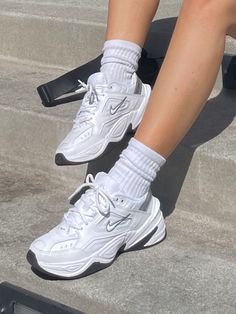 Wallpaper Nike, Cute Nike Shoes, Nike Leggings, Aesthetic Shoes, Workout Shoes, Swag Shoes