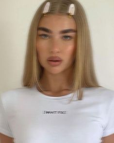 Jess Hunt, Fashion Jackson, Golden Hair, Makeup Eye Looks, Summer Skin, Hair Game, The Glow, Instagram Models, Pretty Makeup