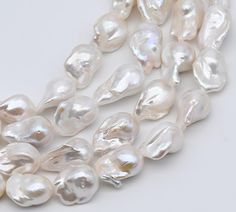 White Baroque Pearl Drop Necklace, White Drop Baroque Pearl Necklace, Purple Pearl, Pearl Shell, Single Piece, Shell Beads, How To Make Earrings, Natural Pearls, Baroque Pearls