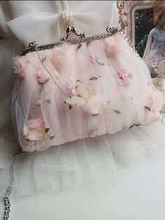 Воздушность Pink Aesthetic Purse, Handmade Fabric Bags, My Style Bags, Girly Bags, Fabric Bags, Hand Embroidery Patterns