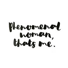 a black and white photo with the words,'planned woman, that's me '