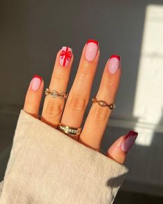 60+ Trendy Cute Short Winter Nails [2023] To Rock The Winter Season Christmas Nails Acrylic Aesthetic, Cute Nails New Years, Cute Nails Holiday, Builder Gel Nails Christmas, Christmas Nails New Years, Pink Christmas Gel Nails Short, Minimal Christmas Nails Red, Christmas Nails Bow Presents, Present Christmas Nails