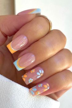 Design Acrylic Nails Art Ideas, Cute Nail Ideas Blue, Nail Inspired Summer, Blue And Orange Nail Ideas, Bluey Inspired Nails, Nail For Summer 2024, Nail Ideas Acrylic Summer 2024, Summer Acrylic Nail Designs 2024, Cute Square Nail Designs