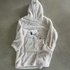 This Is Sooo Soft And So Cute Nwt Size Large Almost Like A Comfy Comfy Tops With Kangaroo Pocket For Loungewear, White Comfy Hoodie Top, Comfy White Hoodie Top, Cozy Tops With Kangaroo Pocket, White Comfy Hooded Top, Comfy White Hooded Top, Cozy White Tops For Sleep, Cozy Long Sleeve Sleep Top, Cozy White Sleep Tops