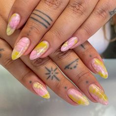 Spring Nails Blooming Gel, Abstract Funky Art, Abstract Spring Nails, Spring Abstract Nails, Blooming Nail Art, Bloom Nails, Blooming Gel Nails, Blooming Gel Nail Art, Blooming Nails