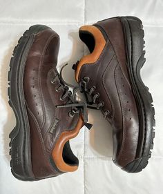 Timberland Travel Gear Brown Leather Oxford Shoes Men Size 10.5M In very good, gently used condition. Some creasing, a few scuff marks, but very little wear on soles. See pictures I buy from estates sales, auctions, garage sales and thrift stores and do not claim to be an expert on any items. I try the best I can to describe the item as I see it. I test all items to the best of my ability. In some cases I may not be exactly sure how an item works, therefore; I will try to identify that in the de Steel Toe Walking Shoes, Brown Round Toe Walking Shoes For Outdoor Work, Brown Walking Shoes With Reinforced Toe, Brown Sneakers With Reinforced Round Toe, Brown Walking Shoes With Vibram Sole And Round Toe, Brown Walking Shoes With Vibram Sole, Brown Slip-on Shoes For Outdoor Work, Brown Slip-on Walking Shoes With Reinforced Toe, Brown Low-top Steel Toe Sneakers