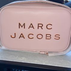 Brand New With Tags Marc Jacobs Camera Bag Pink Leather Bag With Logo, Designer Pink Shoulder Bag With Logo, Designer Pink Bag With Logo, Modern Pink Shoulder Bag With Logo, Luxury Pink Bags With Logo, Trendy Pink Shoulder Bag With Logo, Pink Logo Shoulder Bag, Elegant Pink Shoulder Bag With Logo, Designer Pink Crossbody Bag