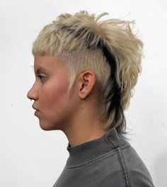 Choppy Mullet Pixie with Side Undercut Femme Mullet, Faux Mullet, Mixie Pixie Mullet, Choppy Mullet, Faux Hawk Pixie, Mullet Pixie, Short Faux Hawk, Side Undercut, Mullet Hairstyles