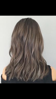 Cold Brown hair Cold Brown Balayage, Cold Light Brown Hair, Cold Brunette Hair, Cold Brown Hair Color, Grayish Brown Hair, Cold Brown Hair, Brown Hair Colour, Cold Hair, Light Auburn Hair