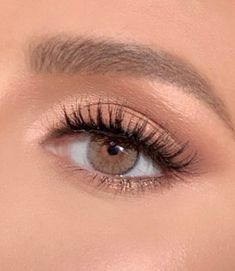 Light Eye Makeup, Makeup 2023, Evening Eye Makeup, Soft Eye Makeup, Shimmer Eye Makeup, Light Makeup Looks, Wedding Eye Makeup, Prom Eye Makeup, Cute Eye Makeup