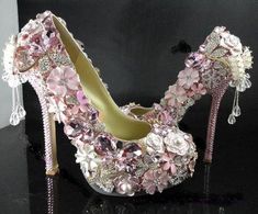 hand+applied+crystals+and+brooches+adorn+this+beautiful+shoe,+made+as+ordered,+just+for+you! sizes:+US+5-11 Please+allow+about+3+weeks+to+receive+this+shoe.+ Bling Wedding Shoes, Tshirt Quilt, Fantastic Shoes, Crystal Heels, Embellished Shoes, Bling Shoes, Crystal Shoes