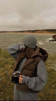 Surfergirl Style, Mountain Outfit, Estilo Indie, Fall Fits, Winter Fits, Autumn Aesthetic, Hiking Outfit, Winter Fashion Outfits, Fall Winter Outfits