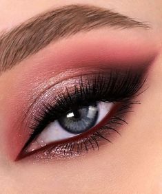 Nude Eyeliner, Make Up Yeux, Burgundy Makeup Look, Maroon Eye Makeup, Red Makeup Looks, Burgundy Makeup, Evening Eye Makeup, Ball Makeup