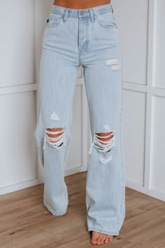 Arlo KanCan Wide Leg Jeans - Light Wash – Wild Oak Boutique Trendy Cute Jeans, Wide Leg Light Wash Jeans, Trendy Jeans 2023, 2024 Clothing Trends For Women, Light Wash Wide Leg Jeans, Spring Jeans, Fitted Jeans, Kancan Jeans, High Rise Wide Leg Jeans