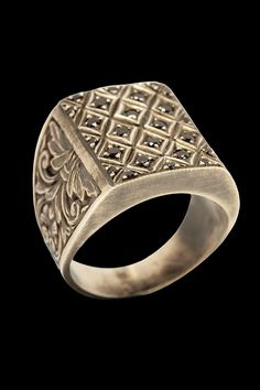 Arabesque Figure Ring, 925k Sterling Silver, men's jewelry ARABESQUE Collection It is an intricate embroidery and decoration art found in Arab architecture, especially in Andalusia. It hosts the modern style with the objects in the collection, in which unlimited, free and elegant lines consisting of intertwined complex geometric and geometric shapes are embroidered. Luxury Silver Rings With Etched Details, Luxury Etched Ring Jewelry, Luxury Ceremonial Silver Engraved Ring, Luxury Carved Rings, Luxury Etched Rings For Formal Occasions, Luxury Carved Ring Jewelry, Luxury Silver Filigree Ring With Intricate Design, Luxury Silver Filigree Ring, Luxury Carved Jewelry Ring