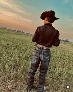 Takuache Fits Men, Men Vaquero Outfits, Mens Vaquero Outfit, Taquache Outfits Guy, Mexican Outfit