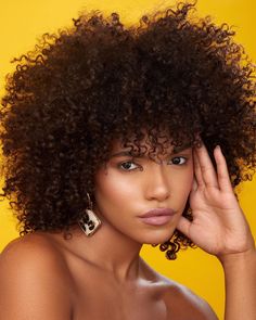 Natural hair Afro hairstyle beauty soft glam editorial shot on black girl Natural Hair Models Photoshoot, Afro Hair Poses, Afro Headshots, Curly Hair Models Photography, Afro Hair Photoshoot, Editorial Curly Hair, Afro Photoshoot Black Women, Curly Hair Editorial, Natural Hair Photoshoot Ideas