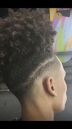 Tapered Afro, How To Tie Bandana, Black Boys Haircuts, Hair Unit, Undercut Women, Type 4 Hair, Pelo Afro, Corte De Cabelo Masculino, Tomboy Outfits